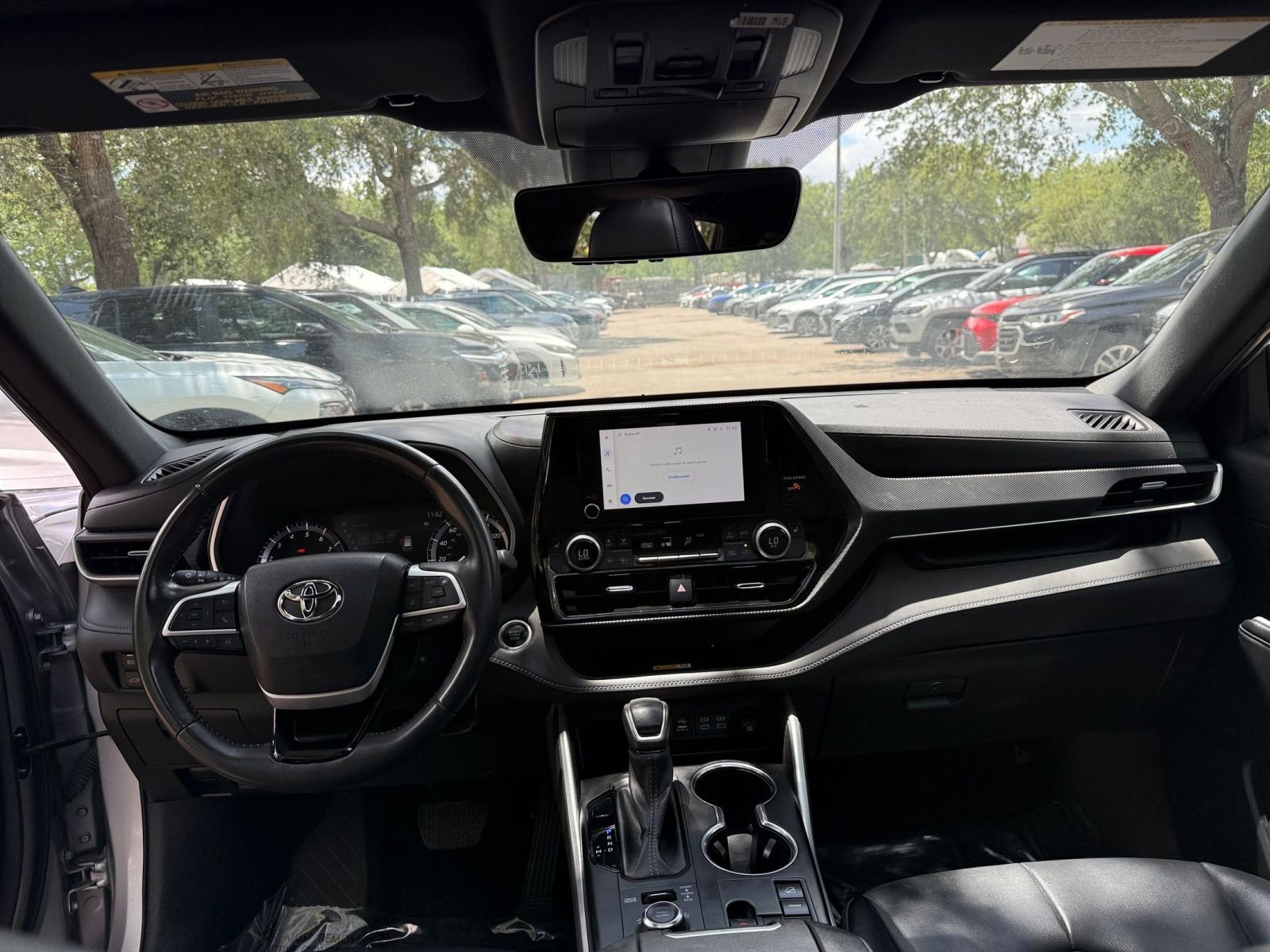 Used 2024 Toyota Highlander XSE AWD/4WD image 33