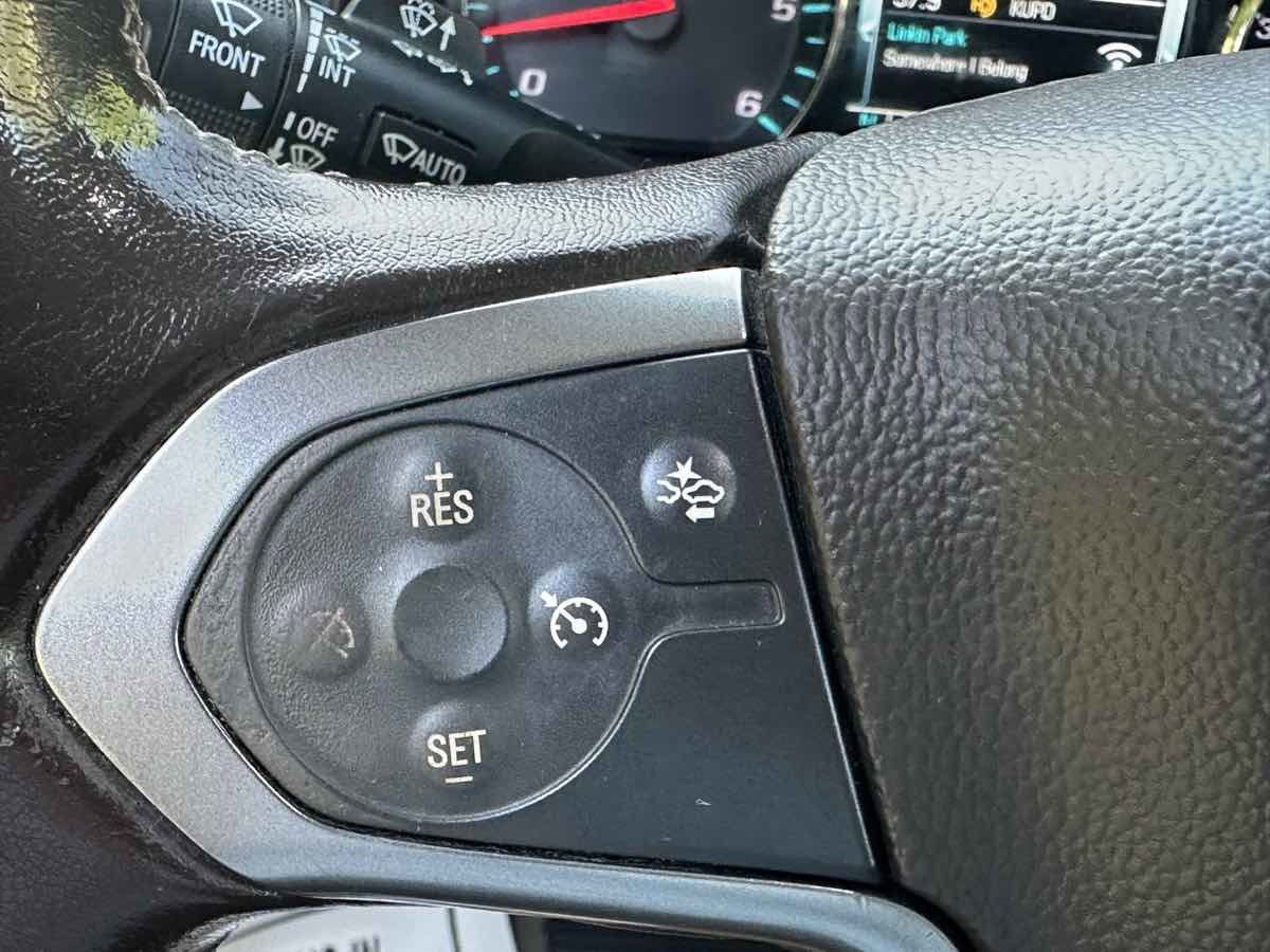 Used 2019 Chevrolet Suburban LT AWD/4WD image 33