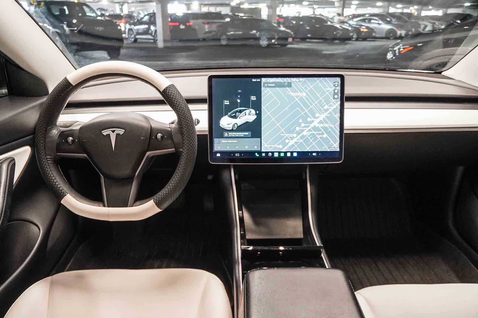 Used 2020 Tesla Model 3 Standard Range Plus RWD image 12