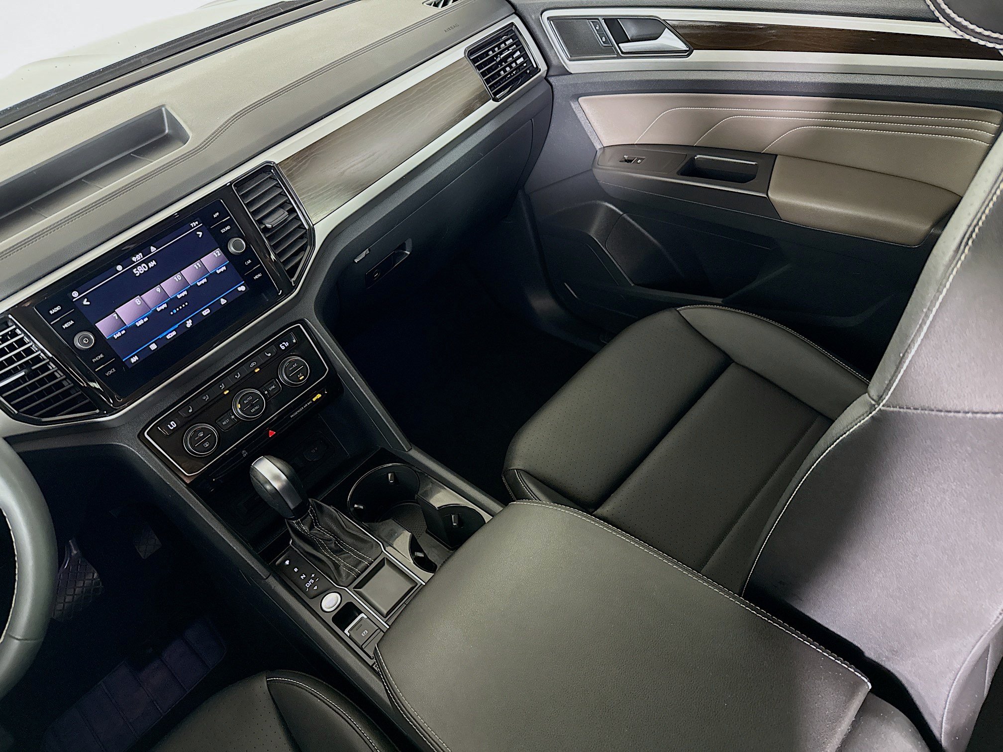Used 2023 Volkswagen Atlas SE FWD image 27