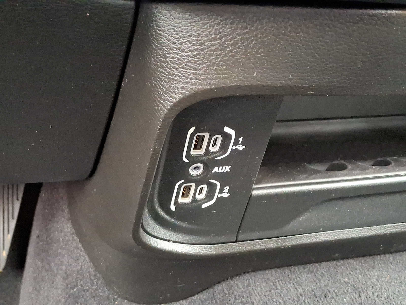 Certified 2024 RAM 2500 Big Horn AWD/4WD image 23