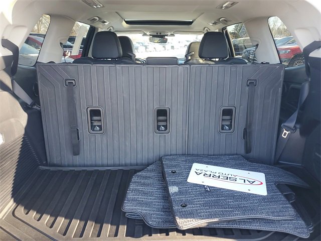 Certified 2023 Subaru Ascent Limited w/ Technology Package image 8