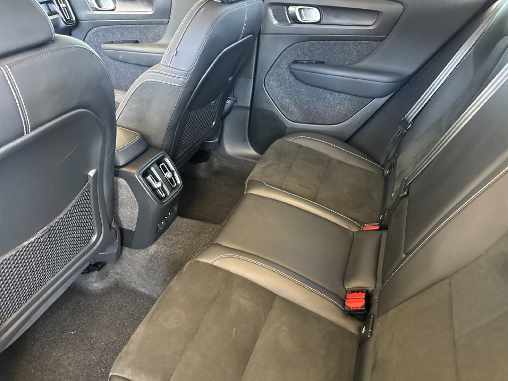 Certified 2023 Volvo C40 P8 Recharge Plus w/ Climate Package AWD/4WD image 11