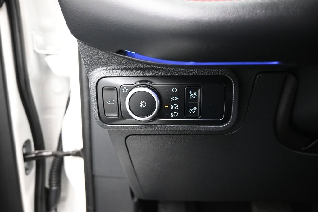 Used 2025 Ford Explorer ST-Line w/ Premium Package RWD image 13