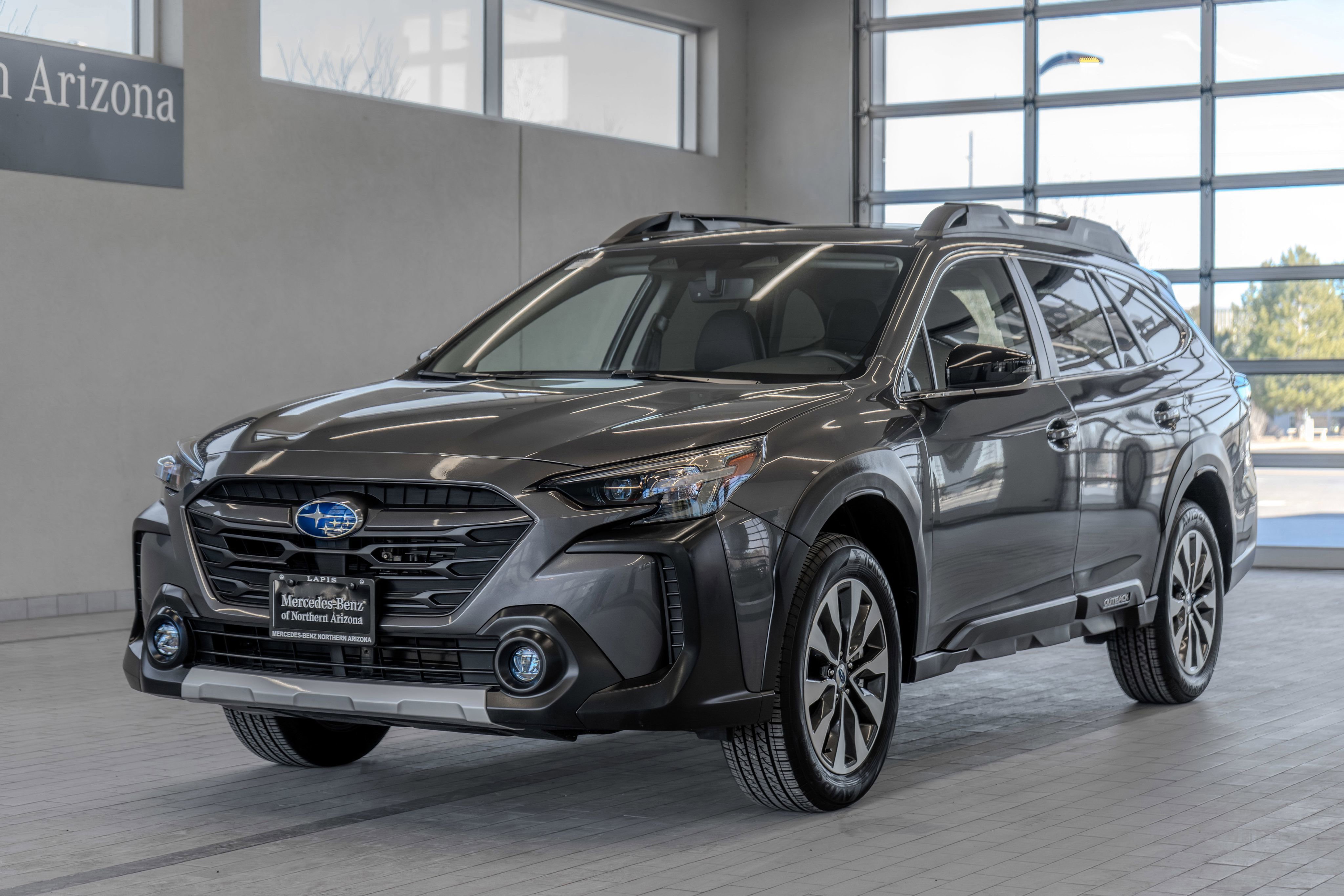 Used 2025 Subaru Outback Limited image 25