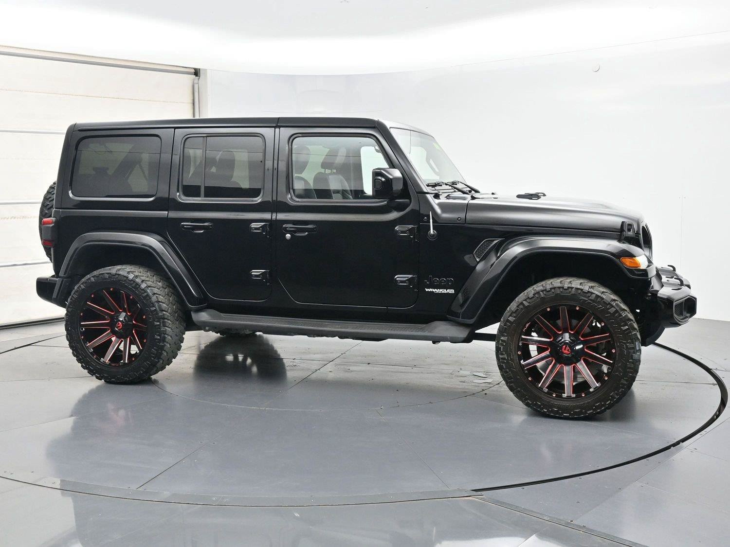 Used 2021 Jeep Wrangler Unlimited Sahara AWD/4WD image 28