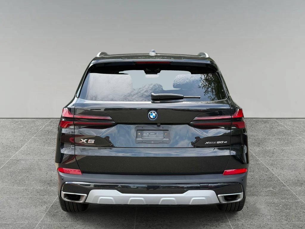 Used 2025 BMW X5 xDrive50e AWD/4WD image 11