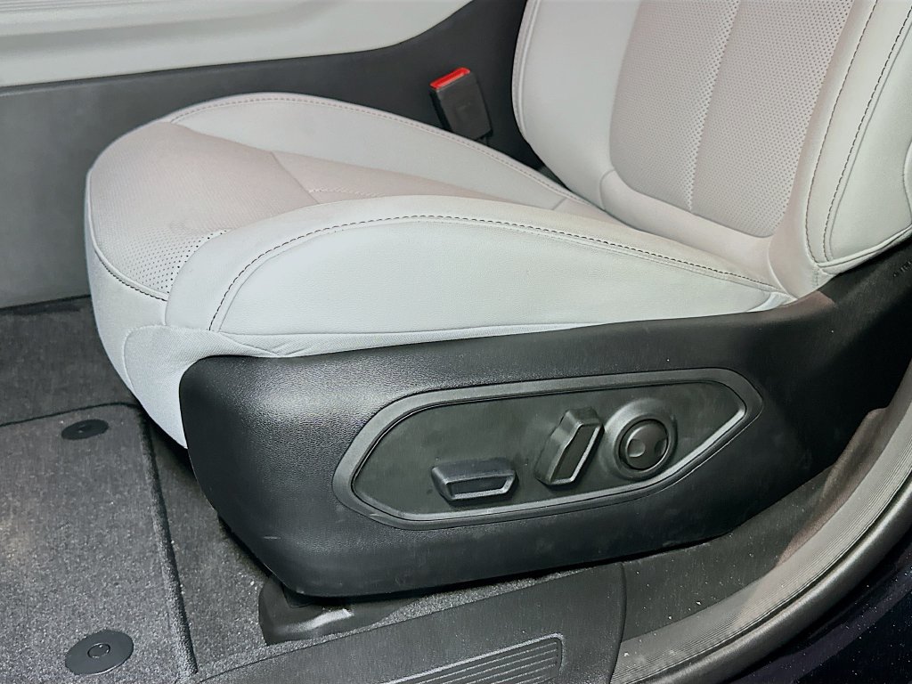 New 2026 Jeep Cherokee Limited AWD/4WD image 17