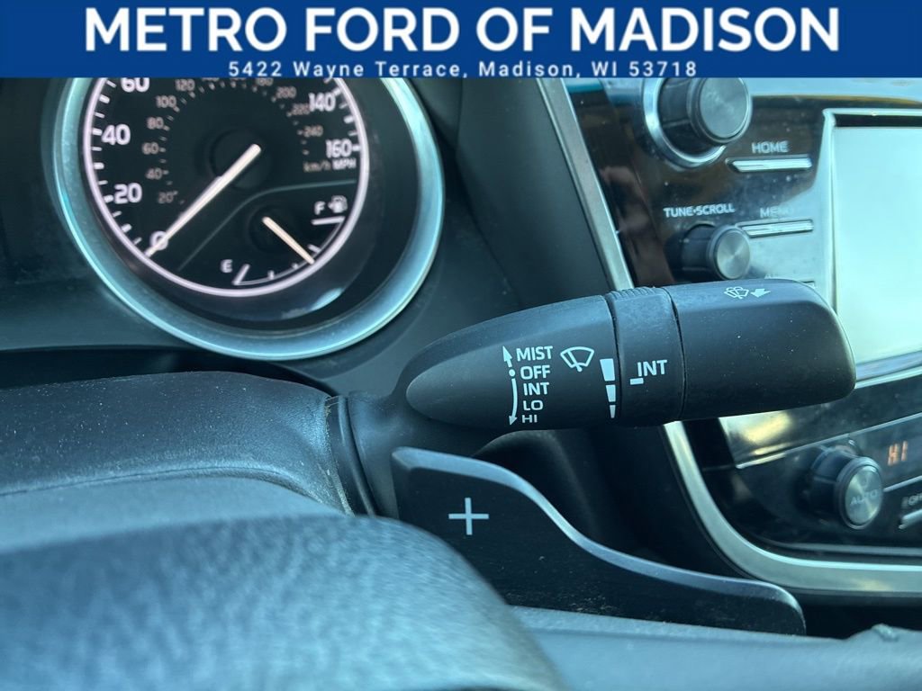 Used 2018 Toyota Camry SE w/ Moonroof Package image 26