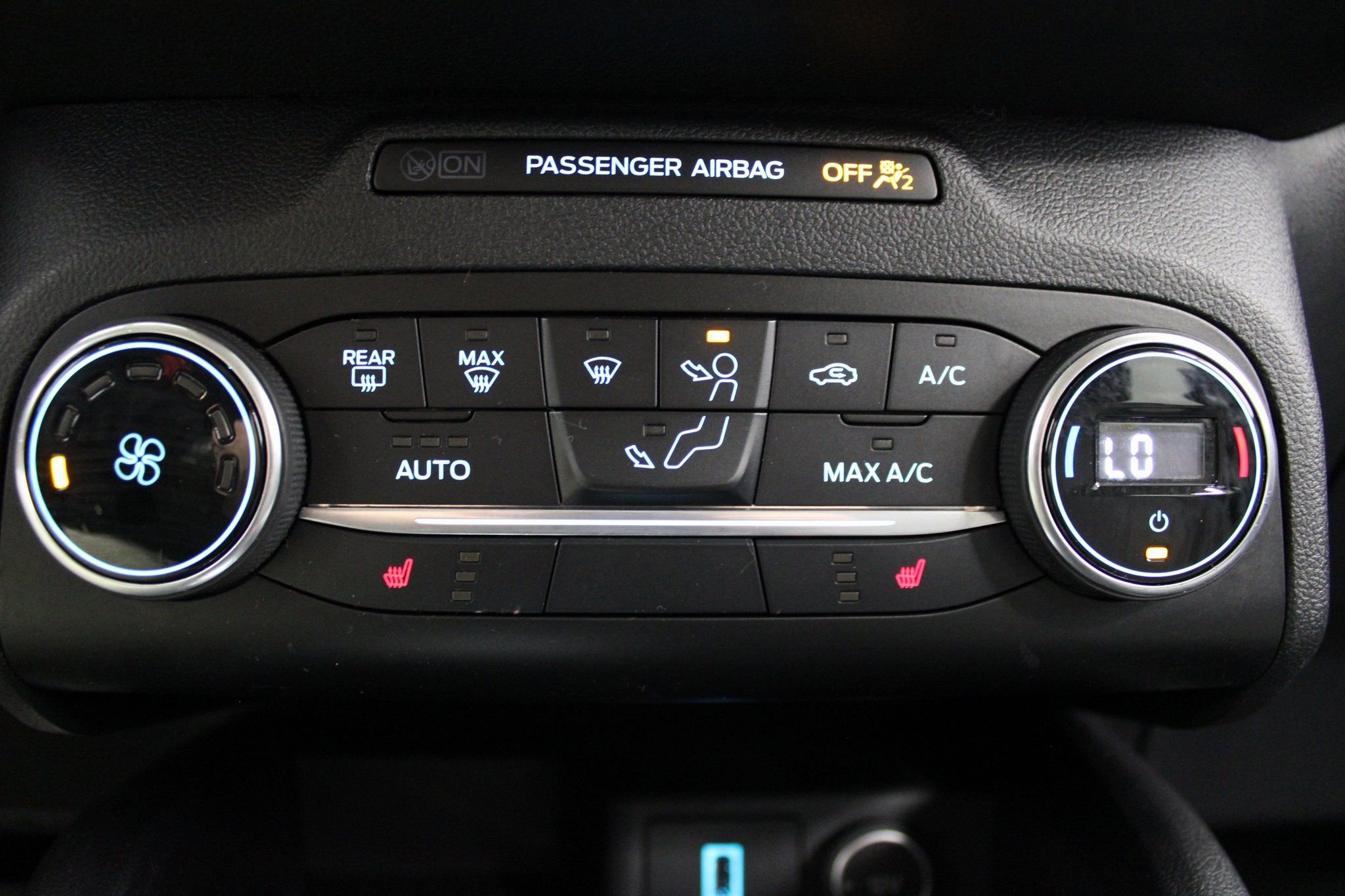 Used 2020 Ford Escape SE image 41