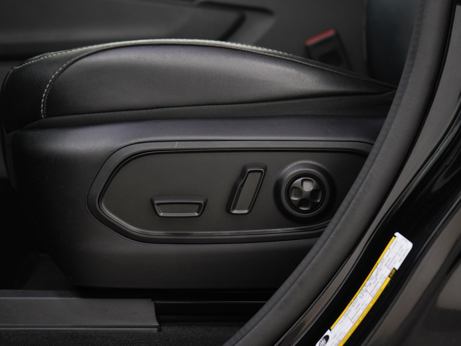 Used 2022 Jeep Grand Cherokee Limited 4xe w/ Luxury Tech Group II image 24