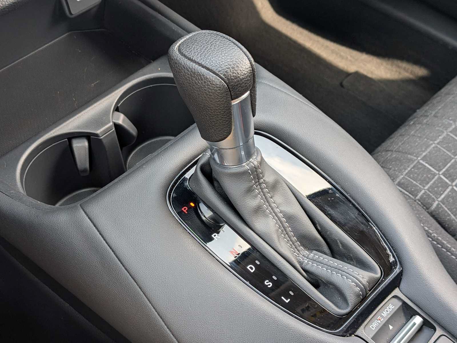 Certified 2023 Honda HR-V LX image 28