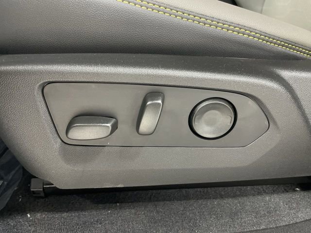 Used 2024 Chevrolet Colorado ZR2 w/ ZR2 Bison Edition AWD/4WD image 12