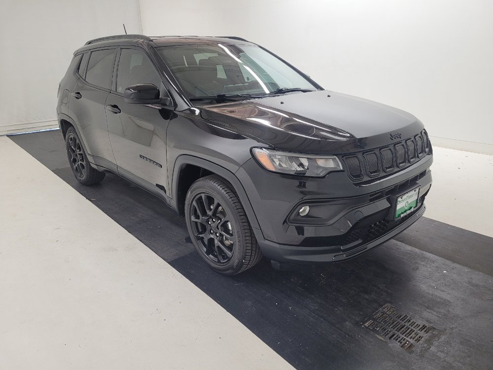 Used 2022 Jeep Compass Latitude FWD image 13