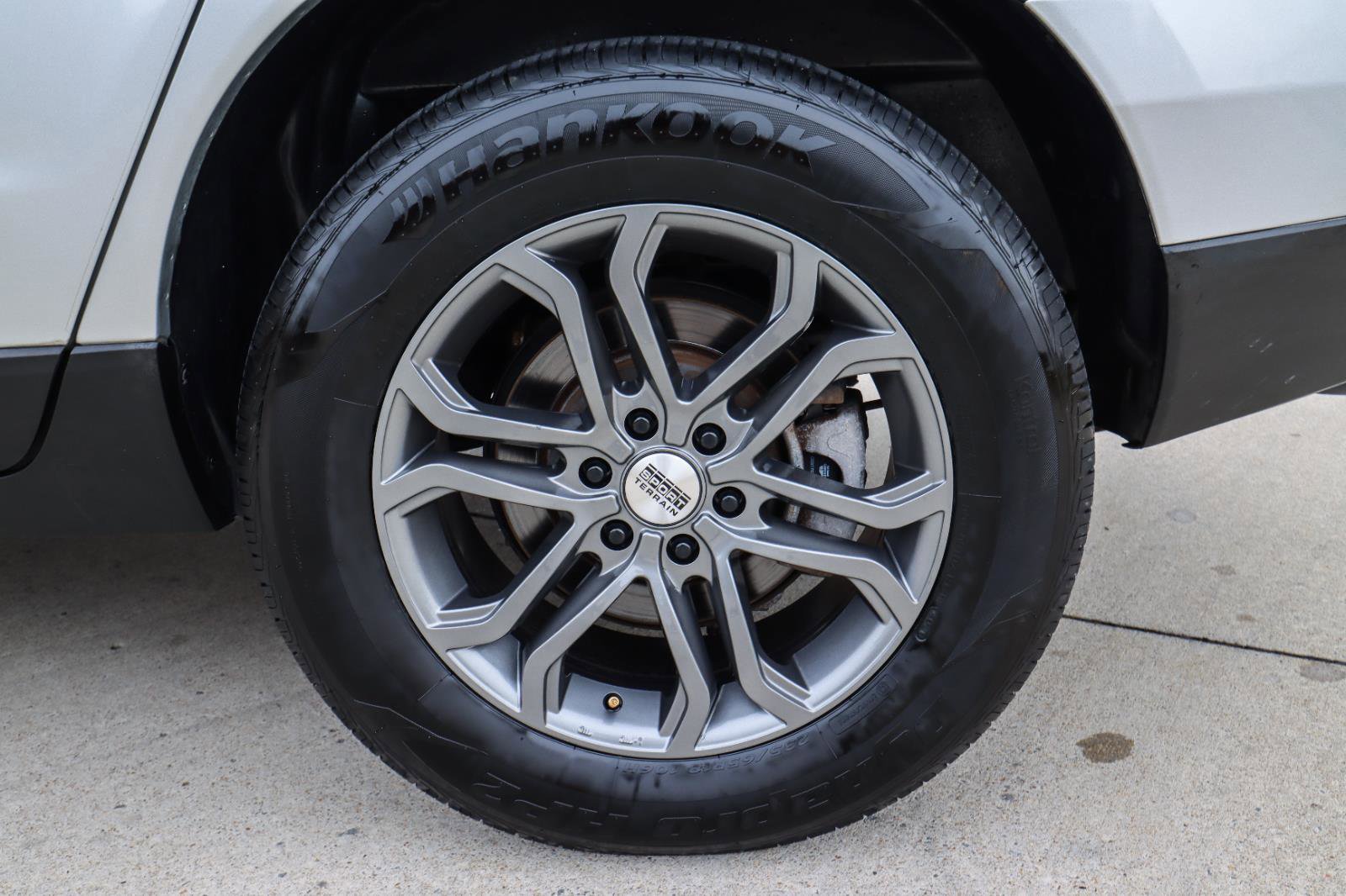 Used 2015 Cadillac SRX Luxury image 20