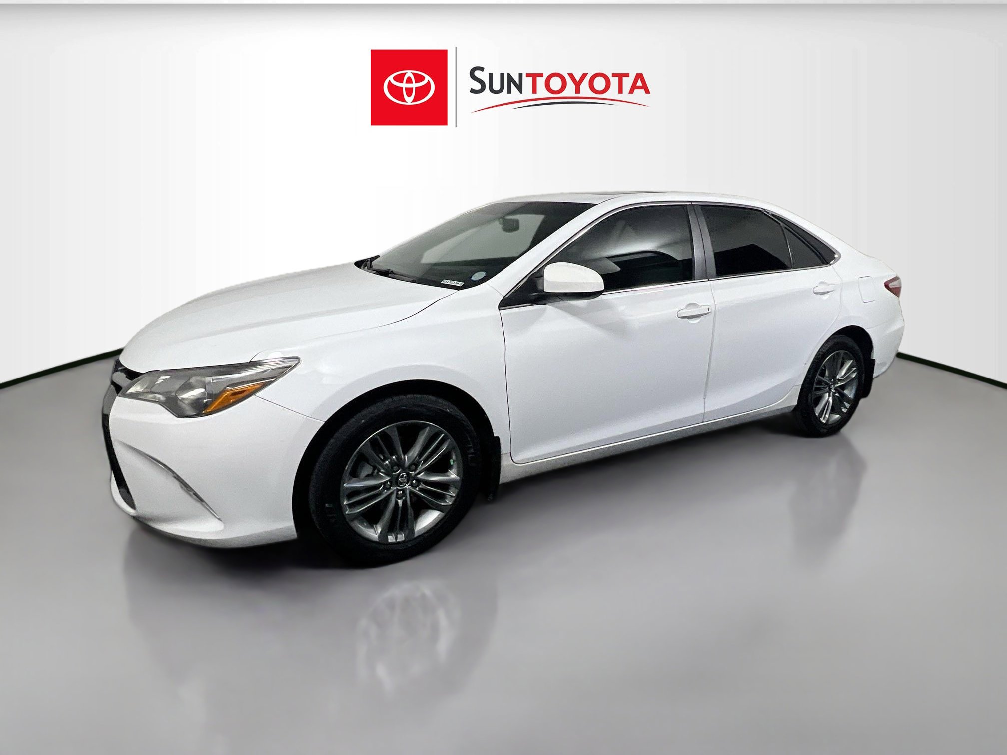Used 2017 Toyota Camry LE FWD image 9