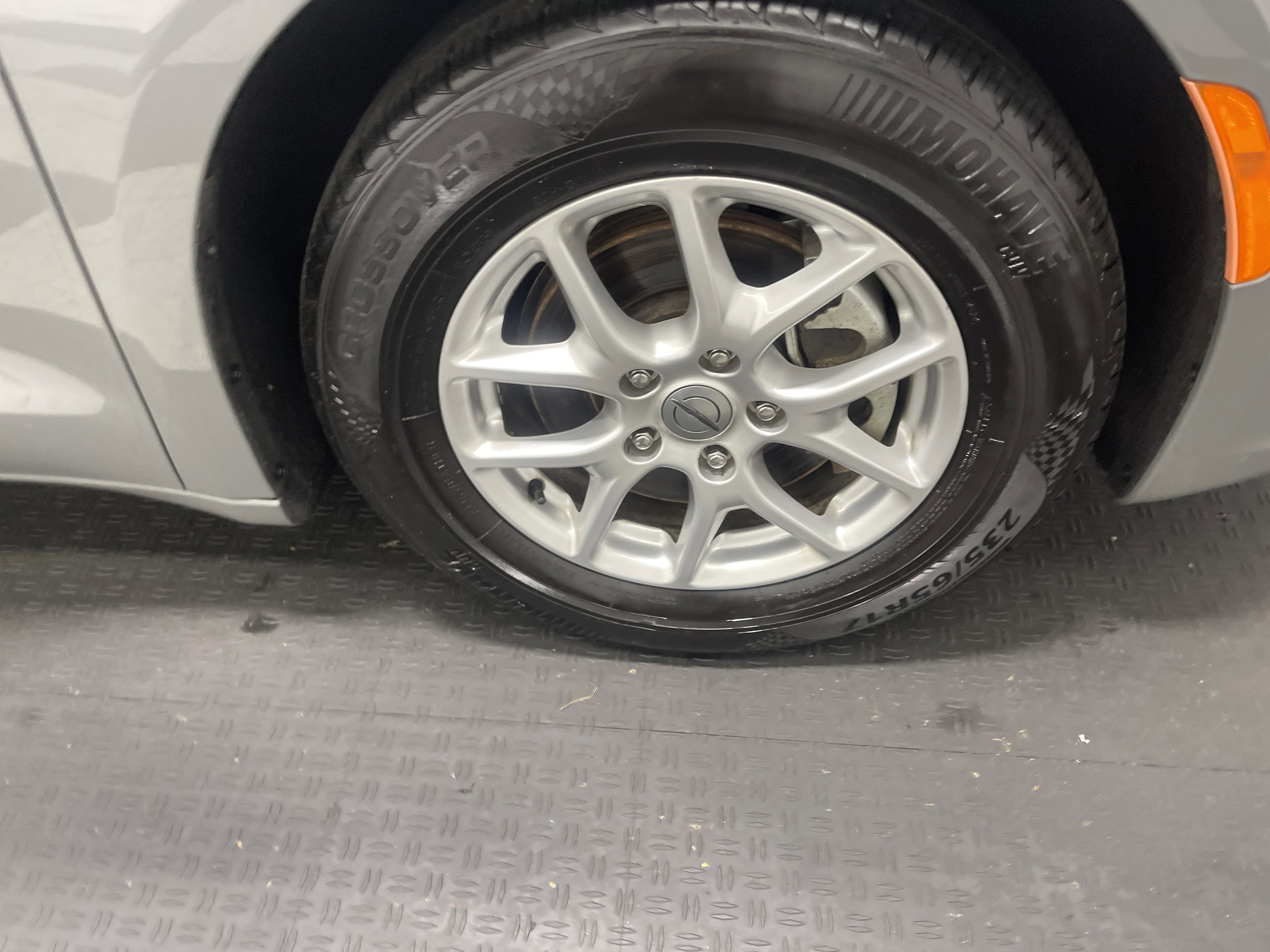 Used 2023 Chrysler Pacifica Touring-L image 26