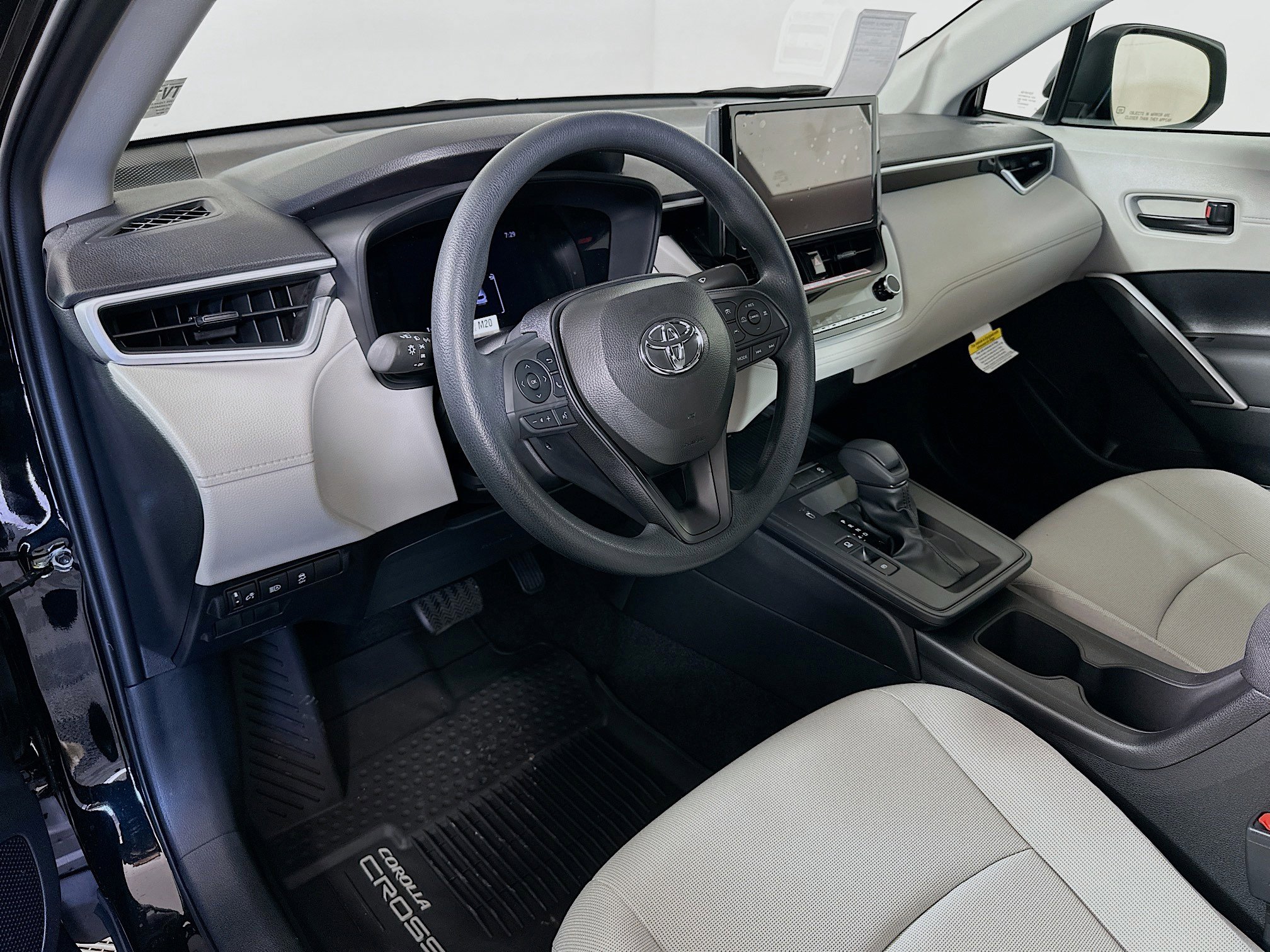 New 2026 Toyota Corolla Cross L image 8