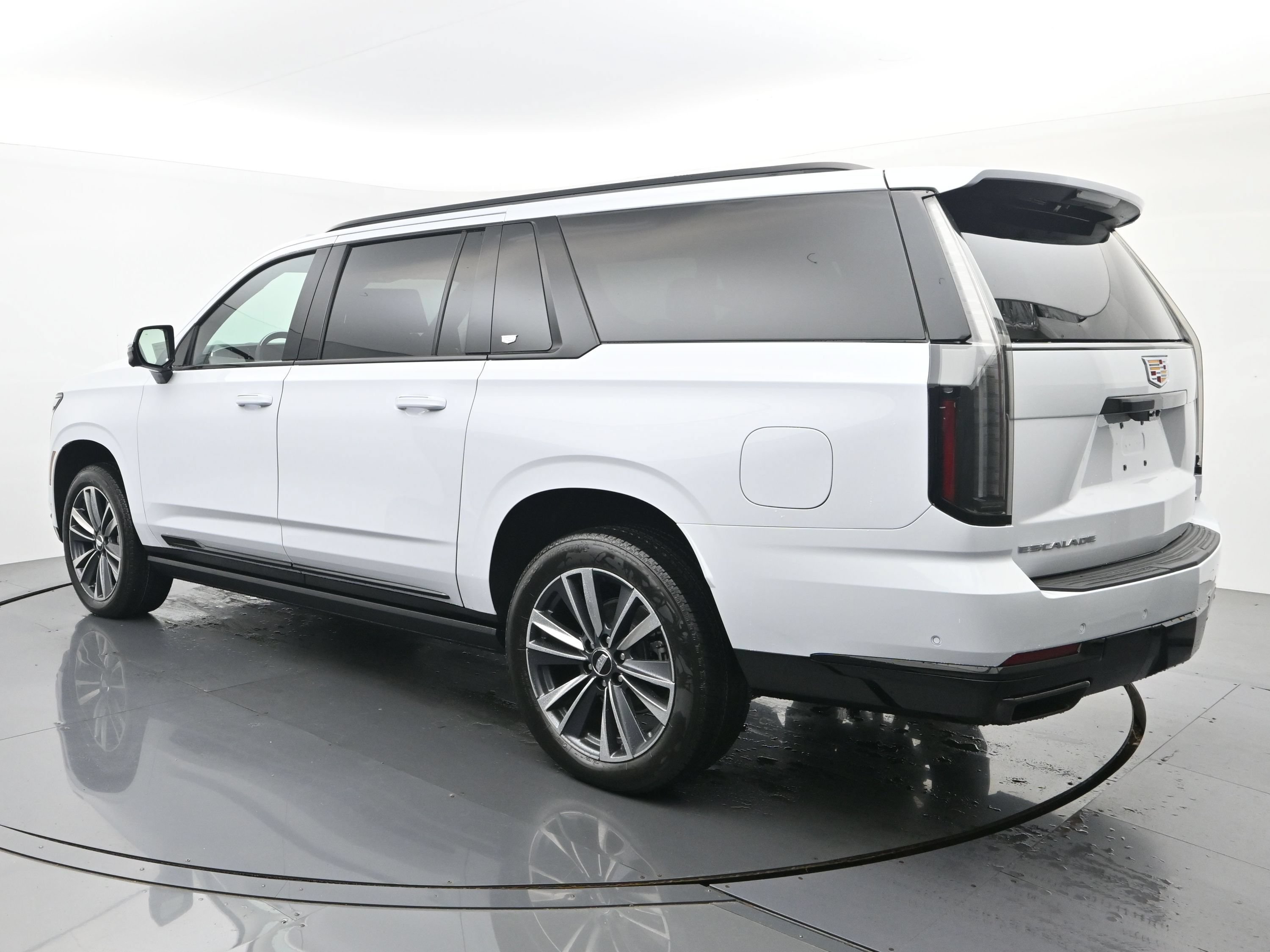 New 2026 Cadillac Escalade ESV Sport w/ Touring Package AWD/4WD image 3