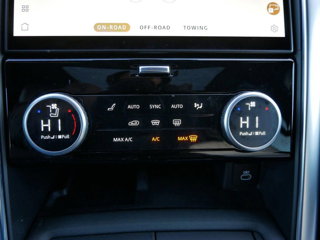 Used 2021 Land Rover Discovery HSE R-Dynamic image 20