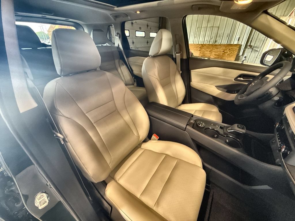 New 2026 Nissan Rogue Dark Armor AWD/4WD image 26