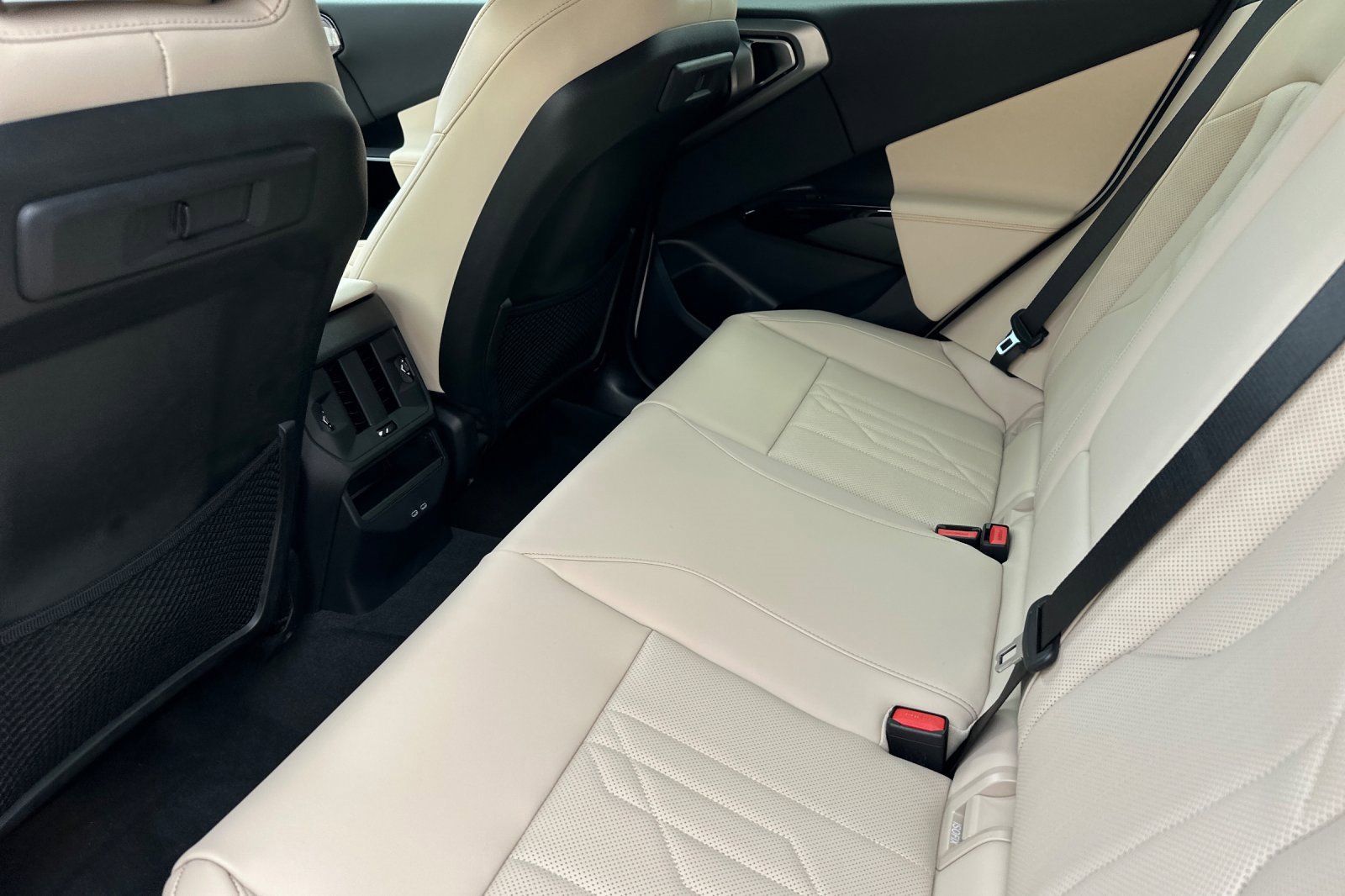 New 2026 BMW X3 xDrive30 w/ Premium Package image 9