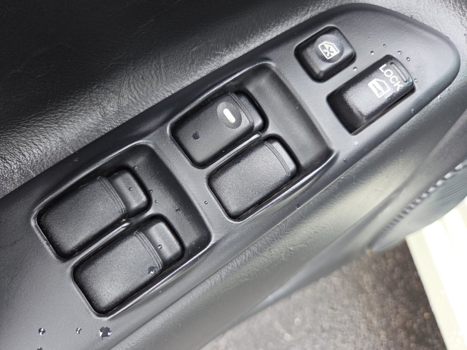 Used 2001 Mitsubishi Eclipse GT FWD image 29