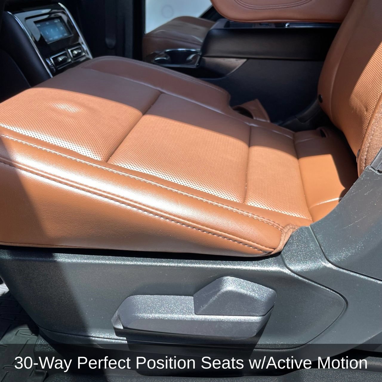 Used 2023 Lincoln Aviator Reserve w/ Equipment Group 201A AWD/4WD image 23