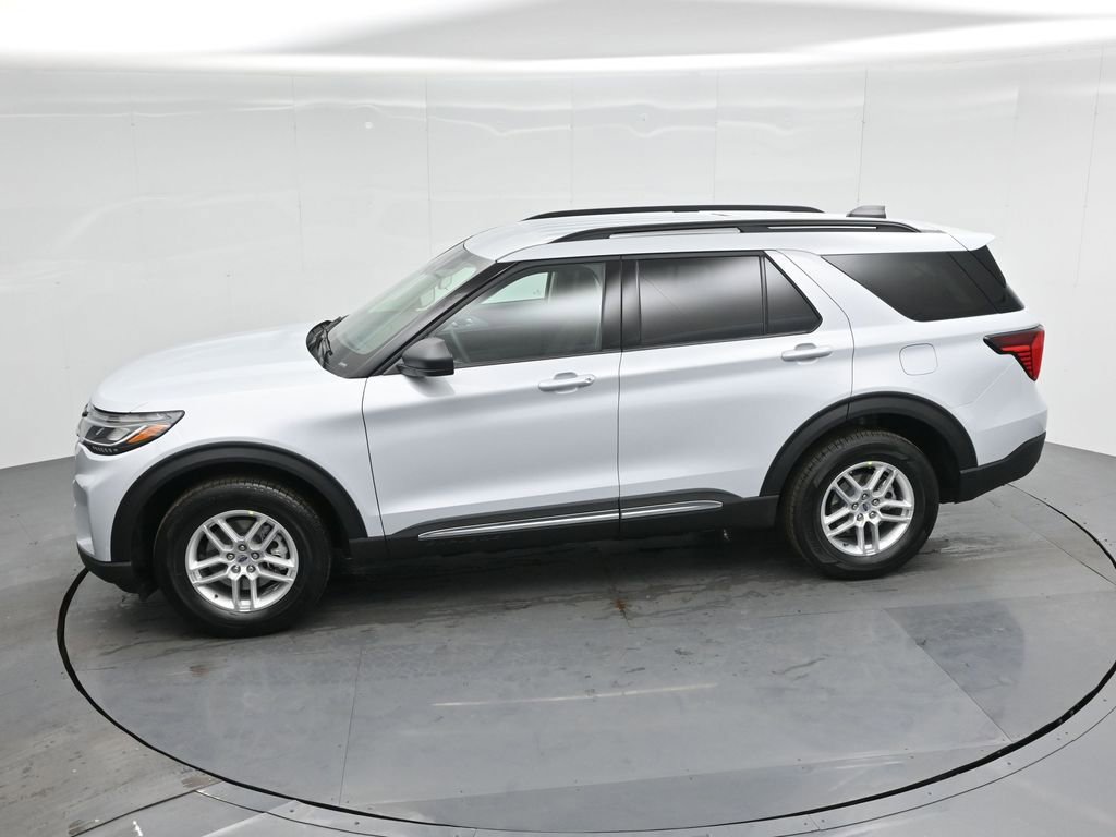 New 2025 Ford Explorer Active image 45