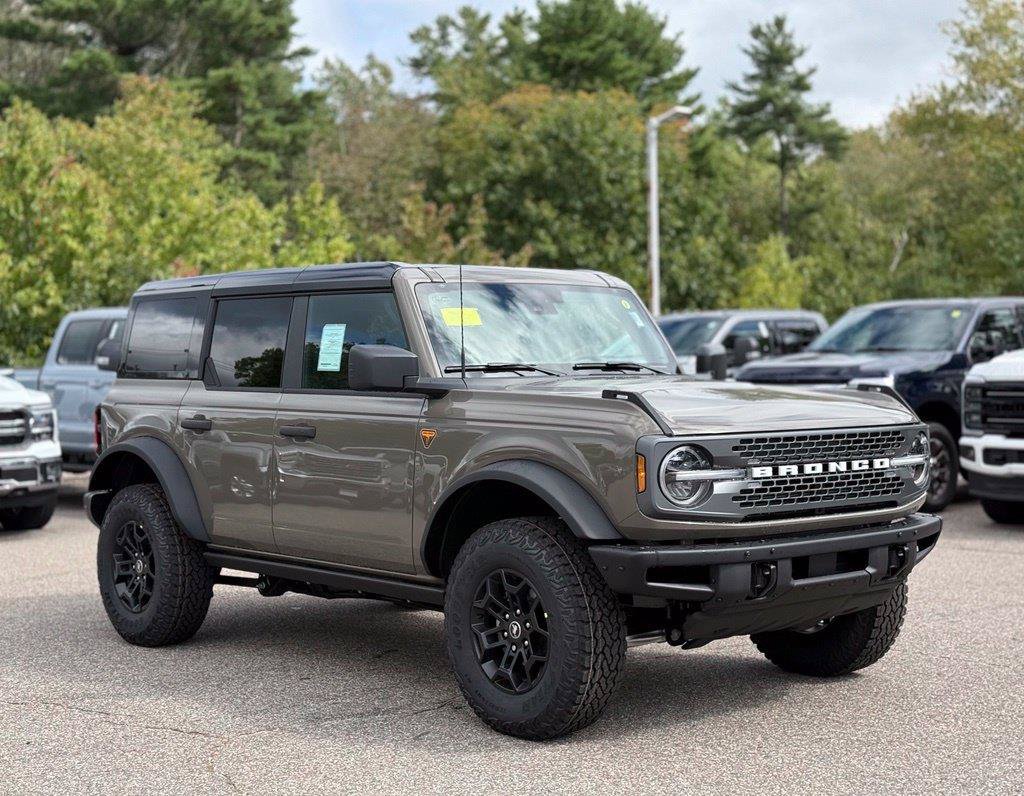 New 2026 Ford Bronco Badlands AWD/4WD image 1