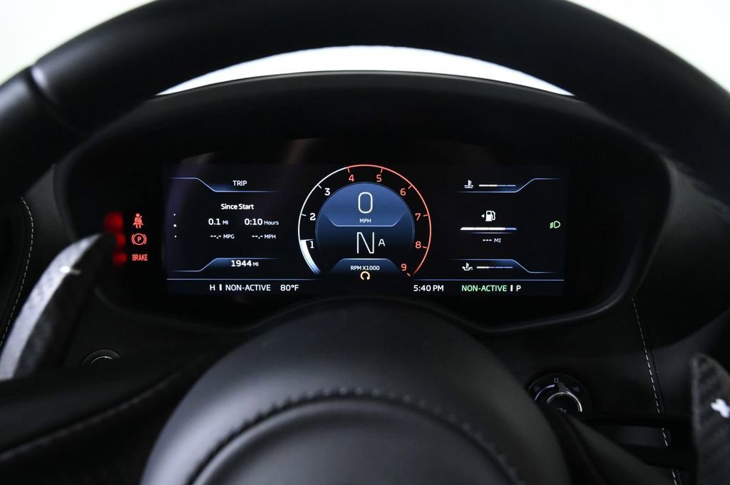 Used 2023 McLaren GT RWD image 11