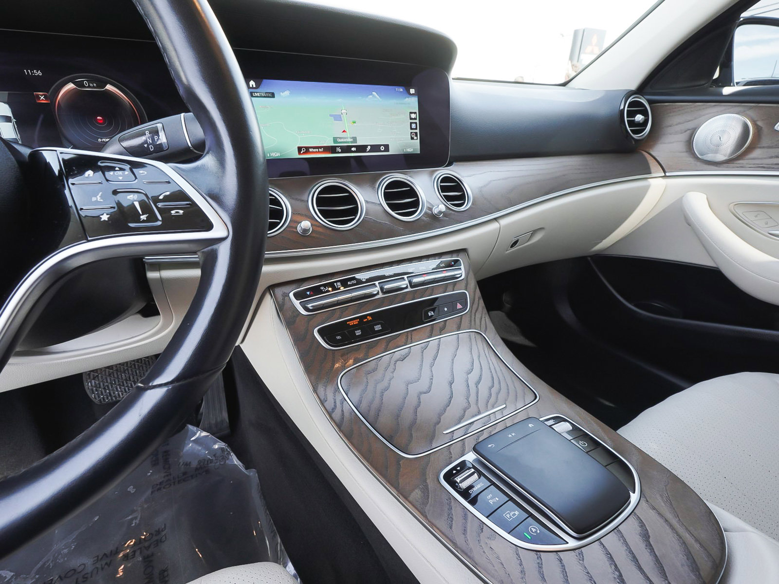 Used 2022 Mercedes-Benz E 350 4MATIC Sedan image 26
