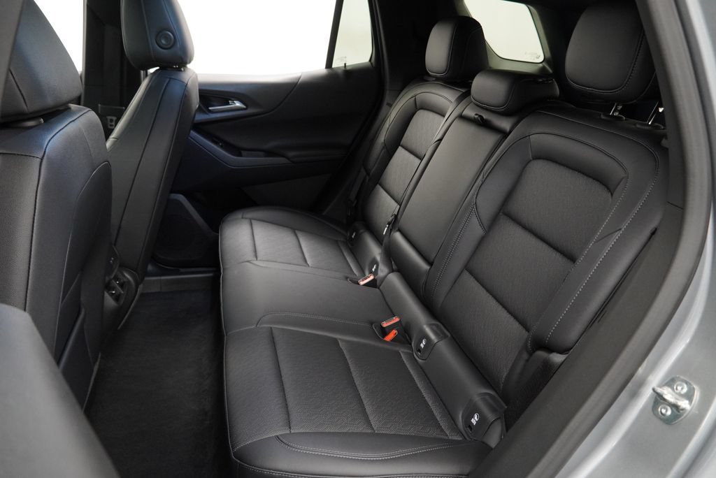 Used 2026 Chevrolet Equinox LT w/ Convenience Package II FWD image 22