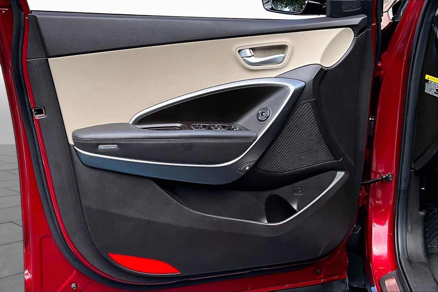 Used 2017 Hyundai Santa Fe Sport FWD image 21