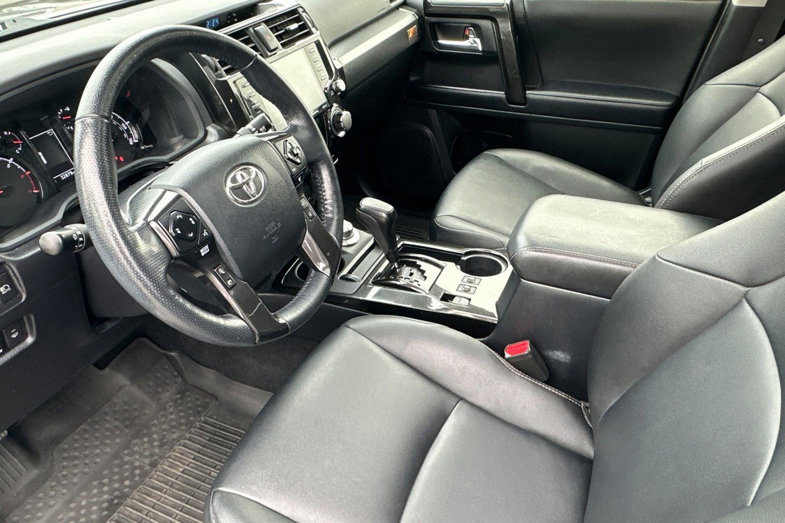 Used 2023 Toyota 4Runner 40th Anniversary SE image 10