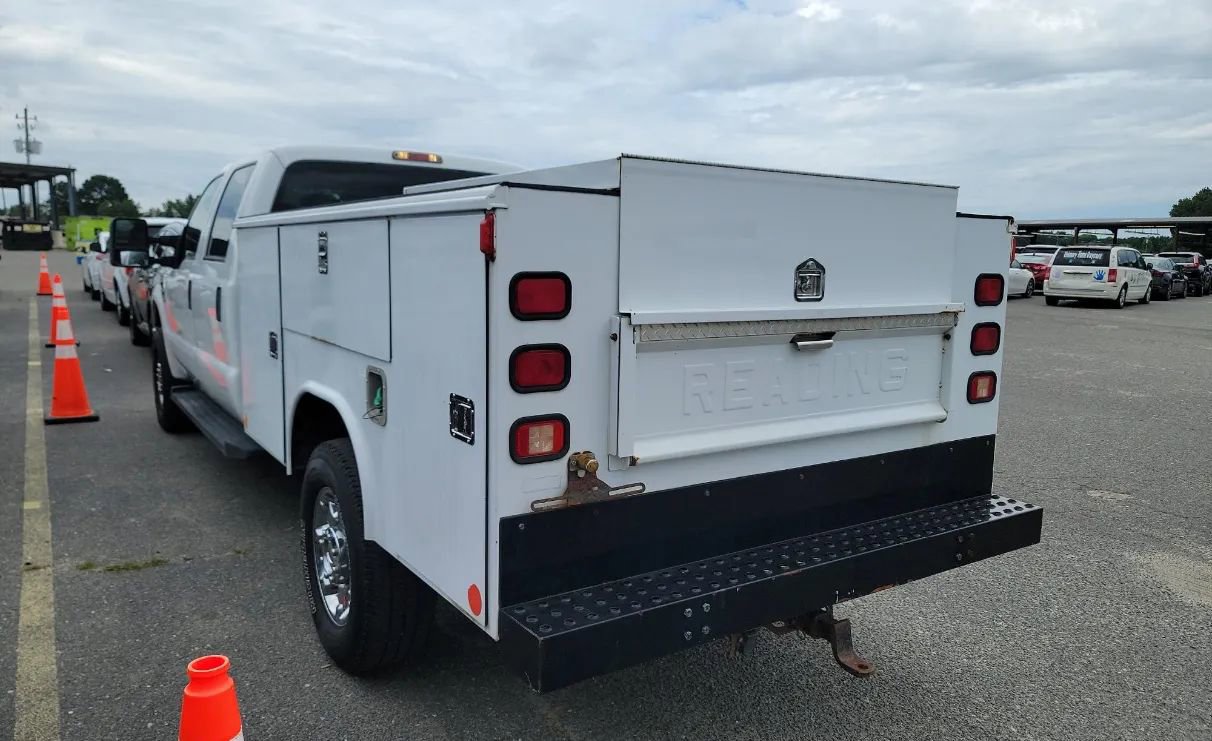 Used 2008 Ford F350 XL AWD/4WD image 4