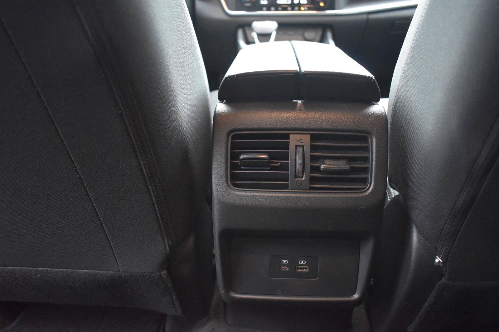 Used 2023 Nissan Rogue SV FWD image 46