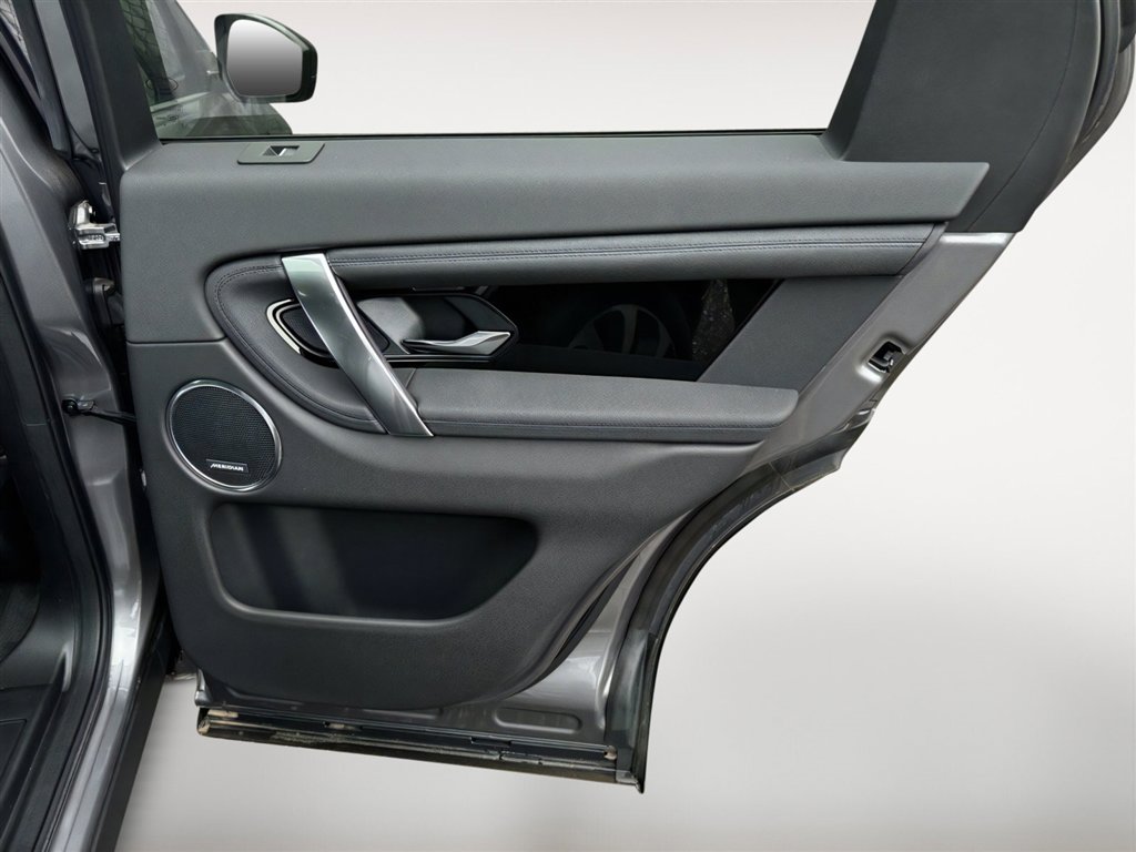 New 2025 Land Rover Discovery Sport S image 18