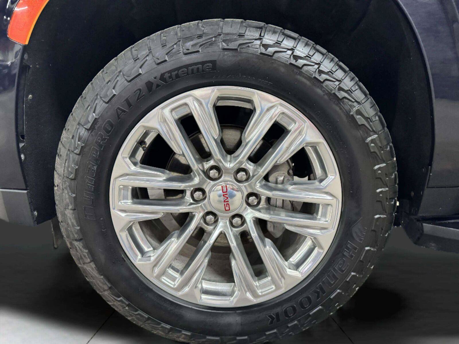 Used 2022 GMC Yukon SLT w/ SLT Luxury Package AWD/4WD image 68