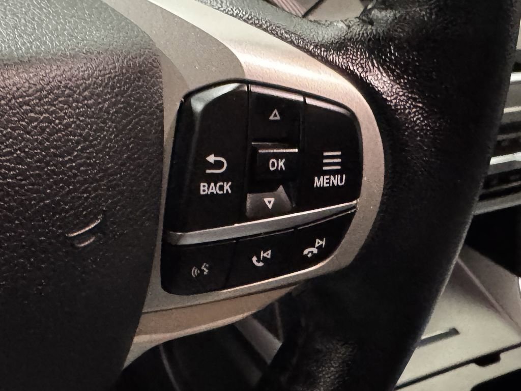 Used 2021 Ford Explorer XLT w/ Equipment Group 202A AWD/4WD image 6