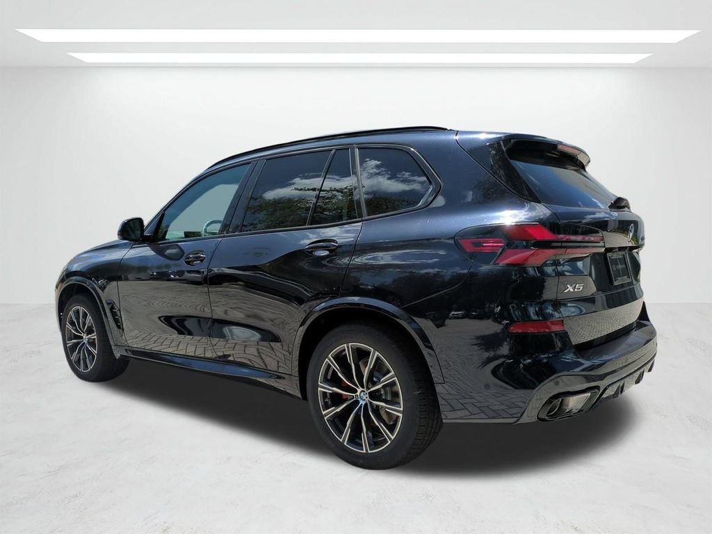 New 2026 BMW X5 xDrive40i w/ M Sport Package AWD/4WD image 6