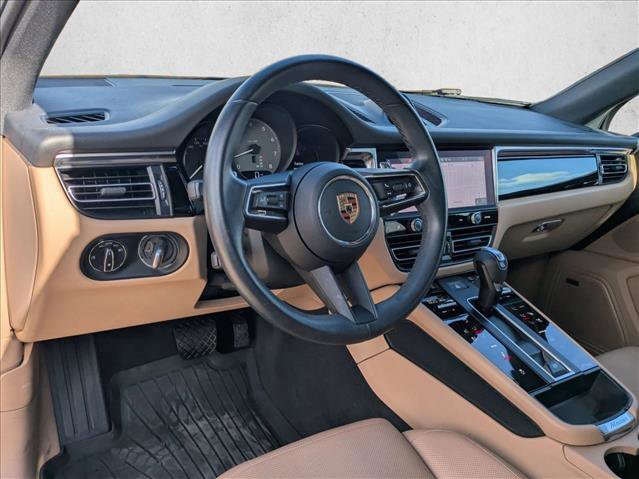 Used 2023 Porsche Macan S image 10