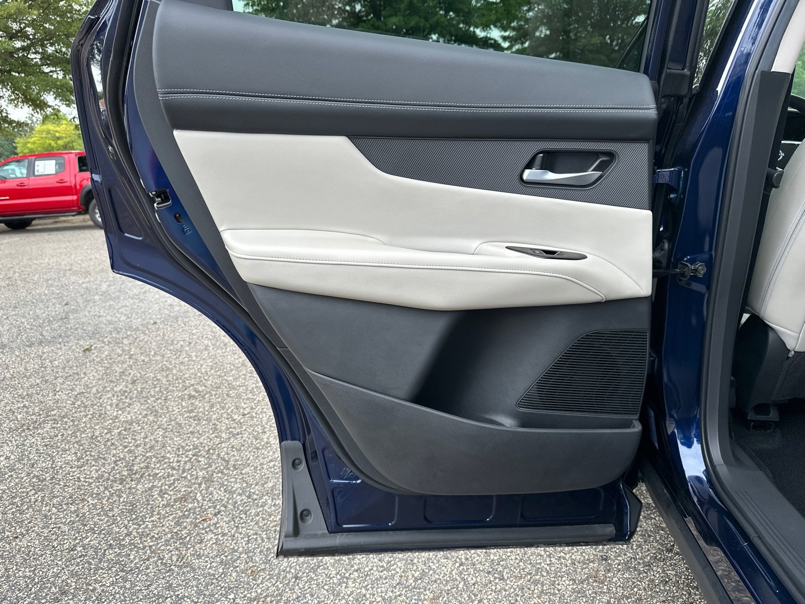 New 2025 Nissan Murano SL w/ Cargo Package image 22