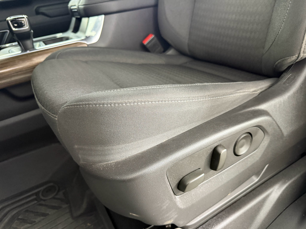 Used 2024 Chevrolet Silverado 1500 LT Trail Boss w/ Protection Package image 15