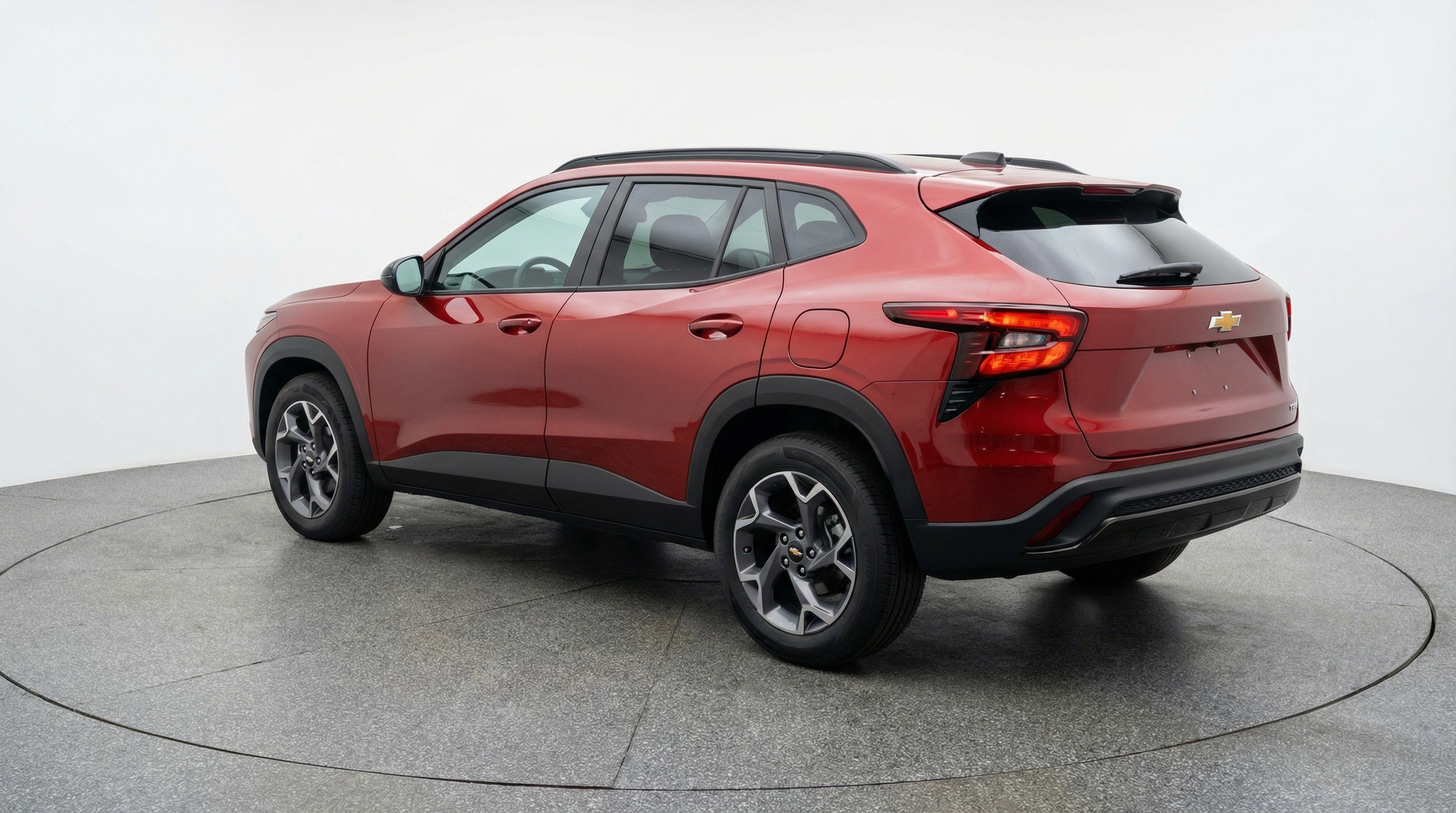 Used 2025 Chevrolet Trax LT w/ LT Convenience Package image 6