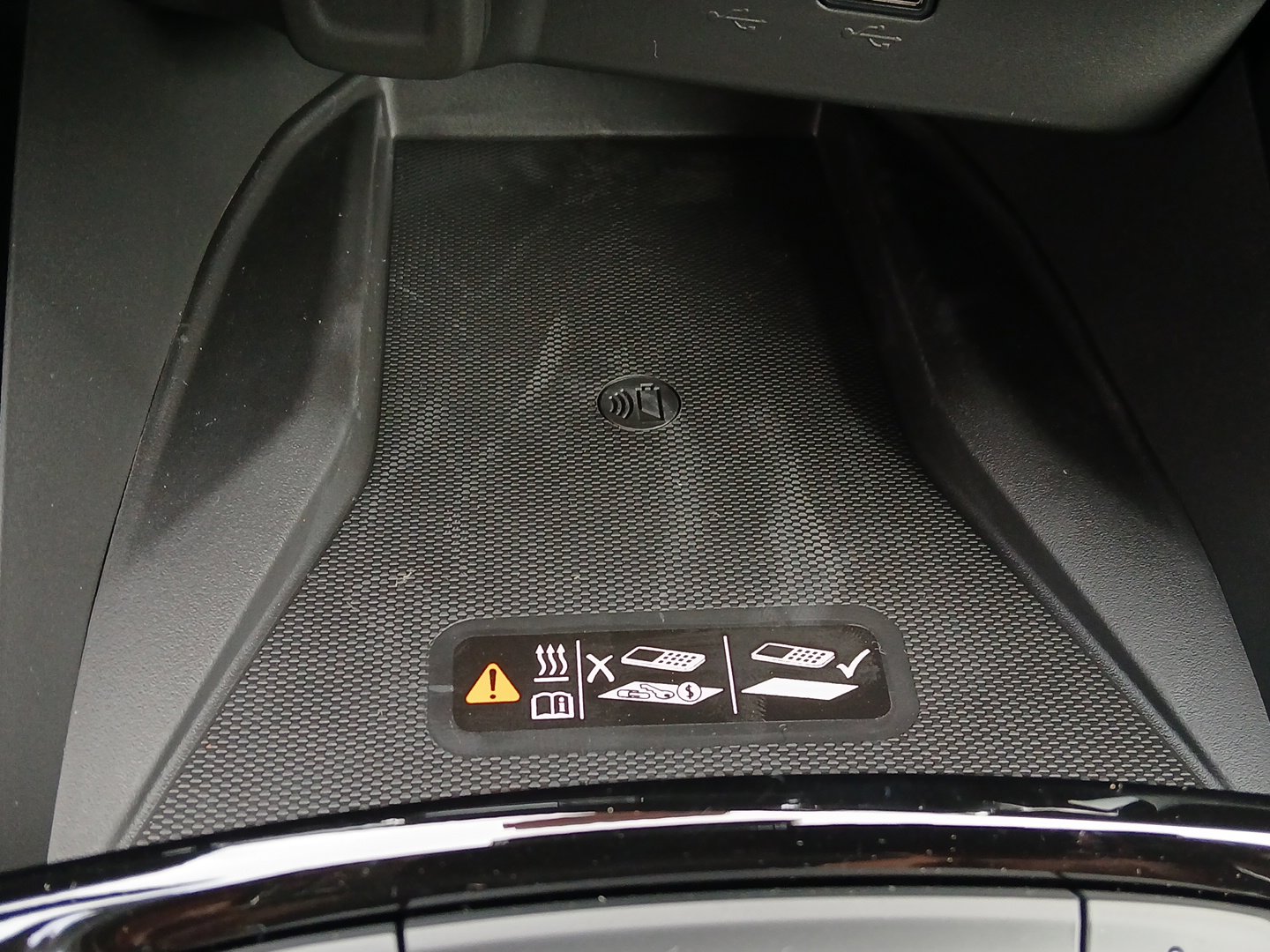 Used 2026 Chevrolet Trax ACTIV w/ Sunroof Package image 15