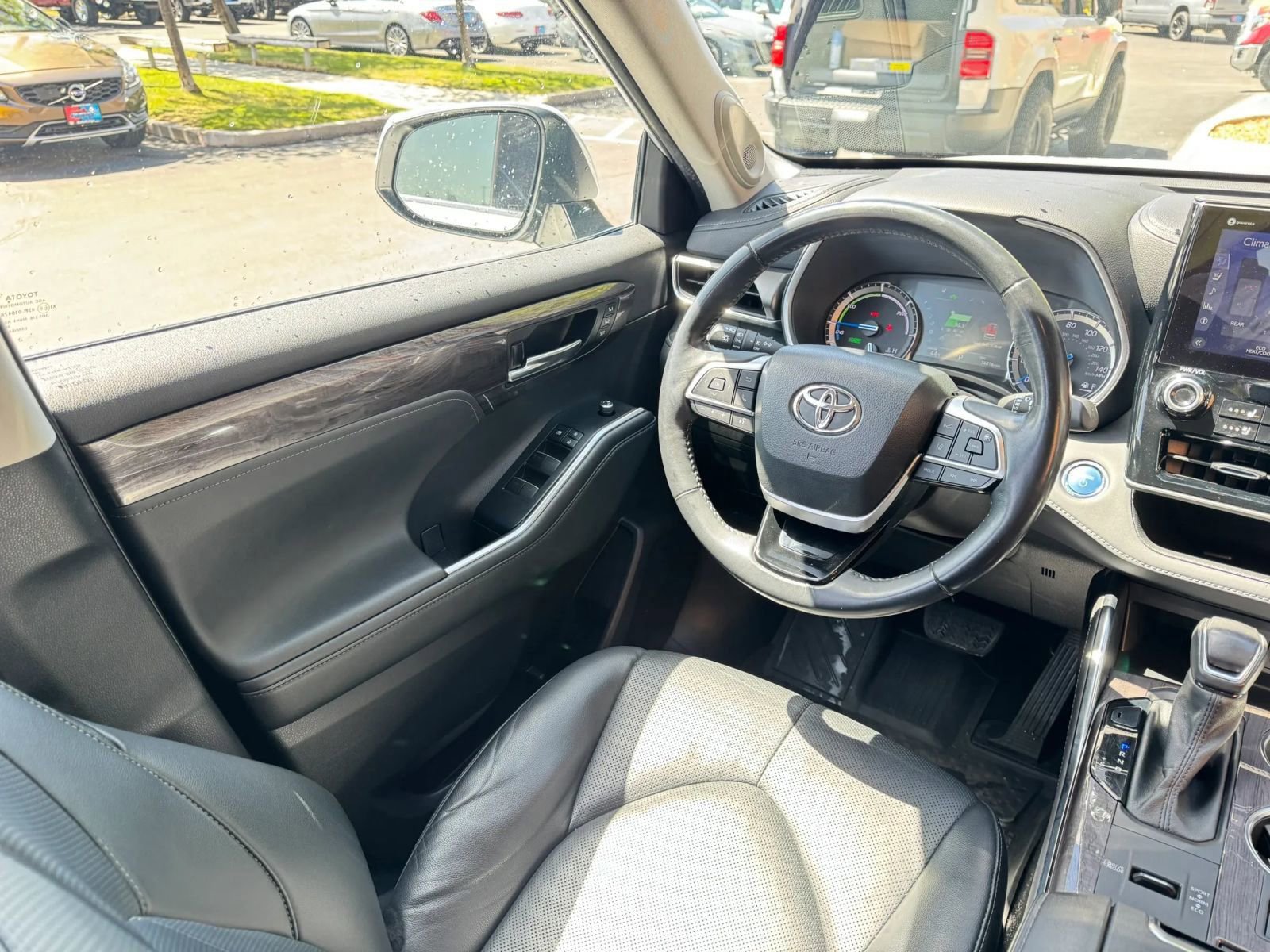 Used 2022 Toyota Highlander Limited AWD/4WD image 13