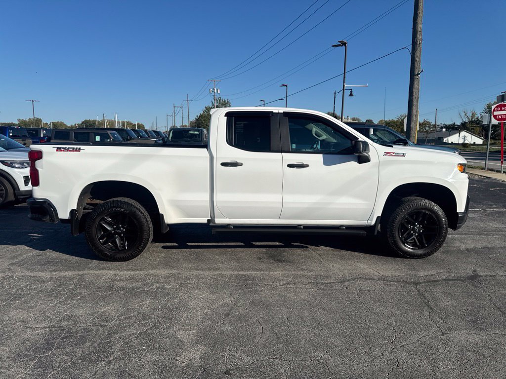 Used 2020 Chevrolet Silverado 1500 Custom Trail Boss w/ Custom Convenience Package AWD/4WD image 8