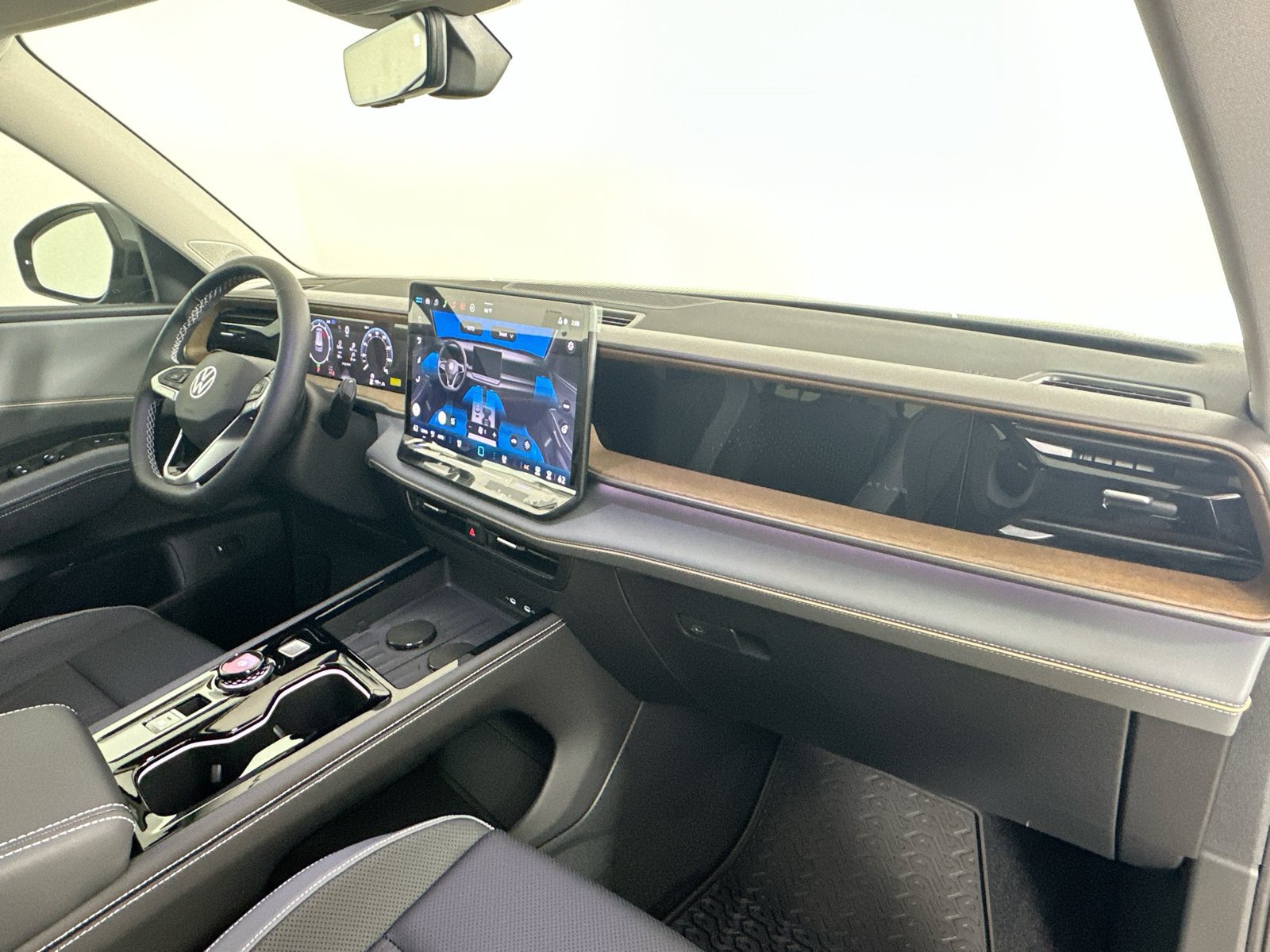 New 2027 Volkswagen Atlas SE AWD/4WD image 46