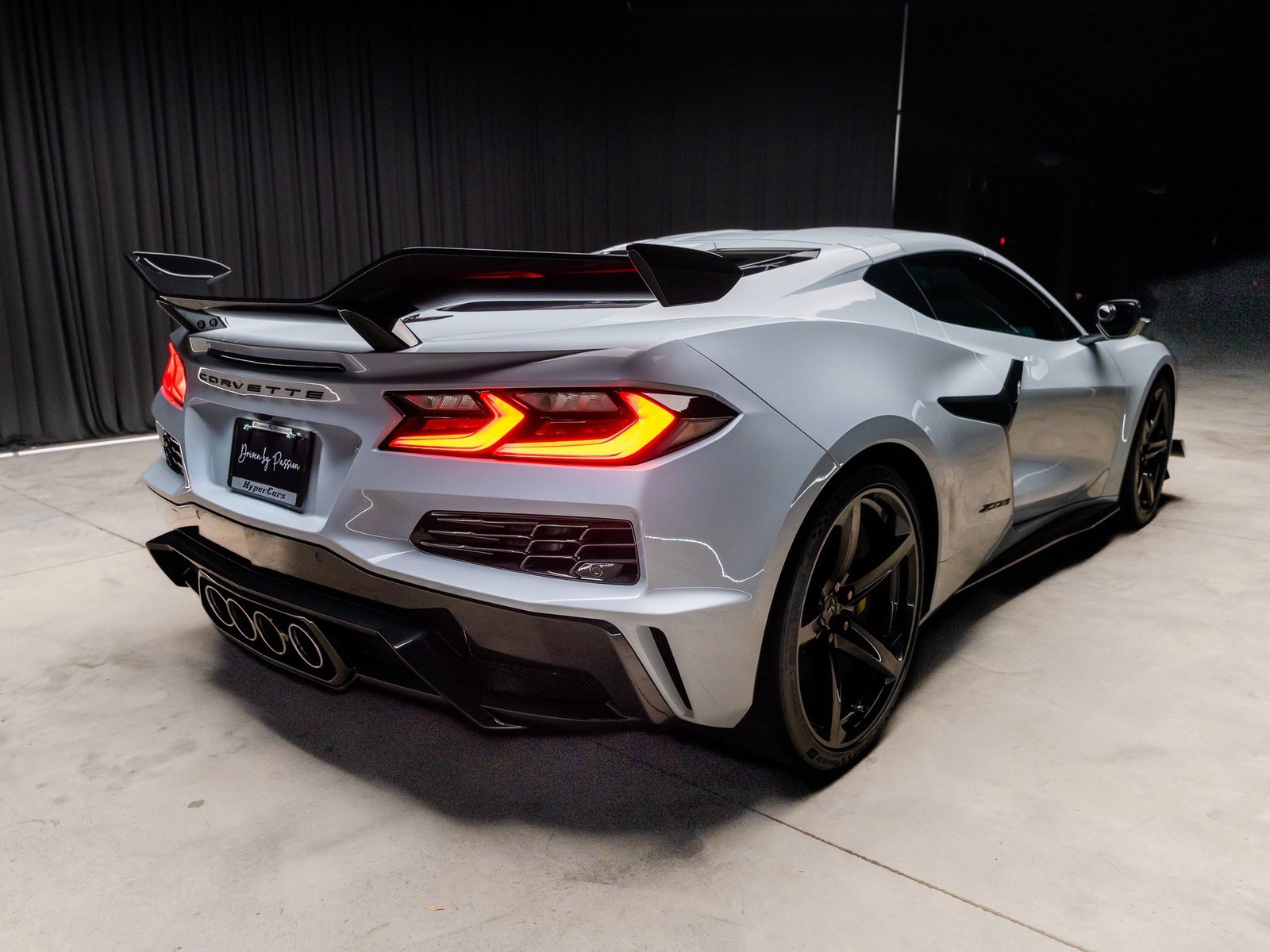 Used 2023 Chevrolet Corvette Z06 w/ Z07 Performance Package image 13